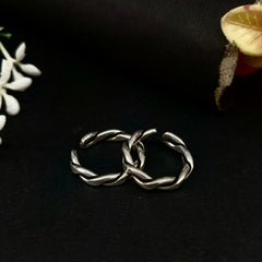 92.5 Sterling Silver Twisted Minimalist Toe Rings (Pair)