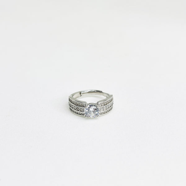 Sterling Silver Solitaire  Line Sparkle ring