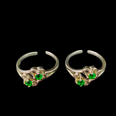 92.5 Sterling Silver Green Stone Floral Toe Rings (Pair)